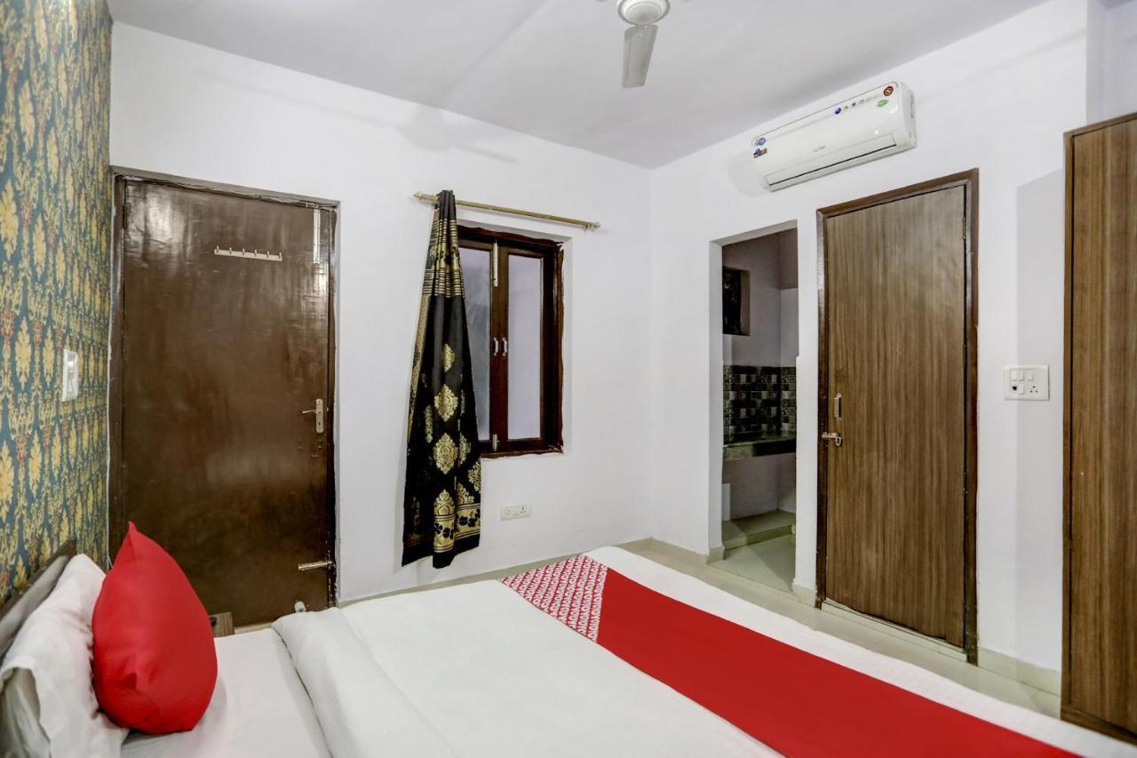 Hotel O Blissbourn Új-Delhi Kültér fotó