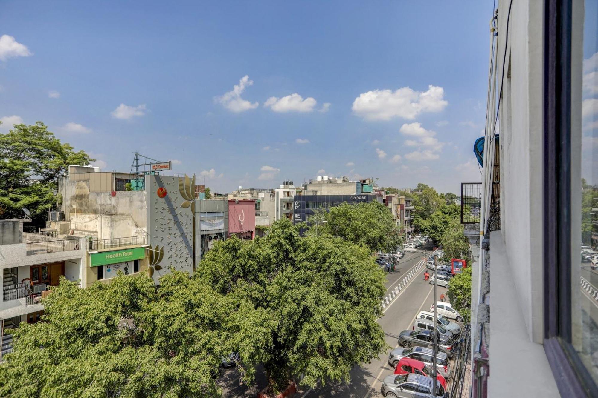 Hotel O Blissbourn Új-Delhi Kültér fotó